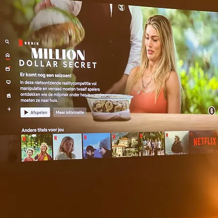 Luxury With Sauna, Bath And Cinema Private