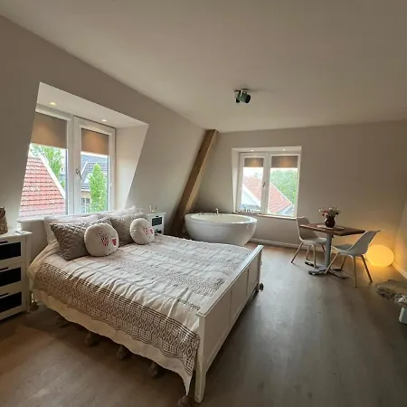 Luxury With Sauna, Bath And Cinema Private Lejlighed *