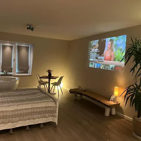 Apartment Luxury With Sauna, Bath And Cinema Private Bodegraven