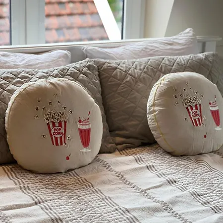 Luxury With Sauna, Bath And Cinema Private Apartment Bodegraven