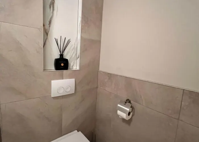 Luxury With Sauna, Bath And Cinema Private شقة