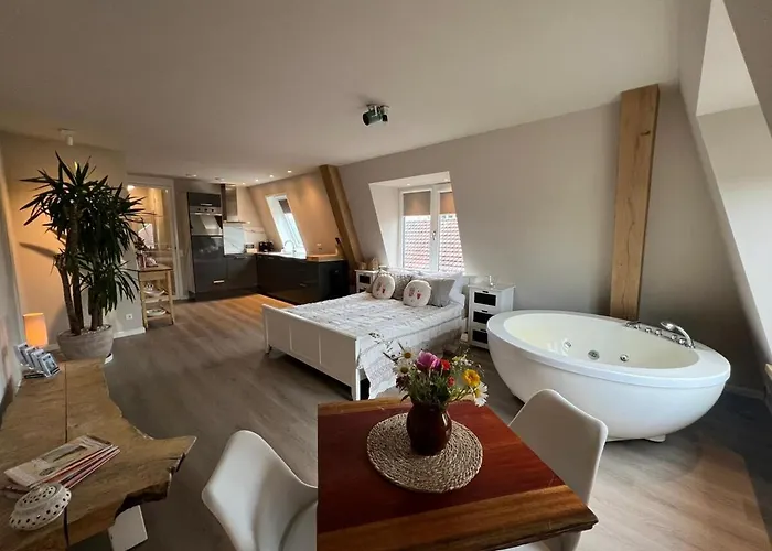 شقة Luxury With Sauna, Bath And Cinema Private *